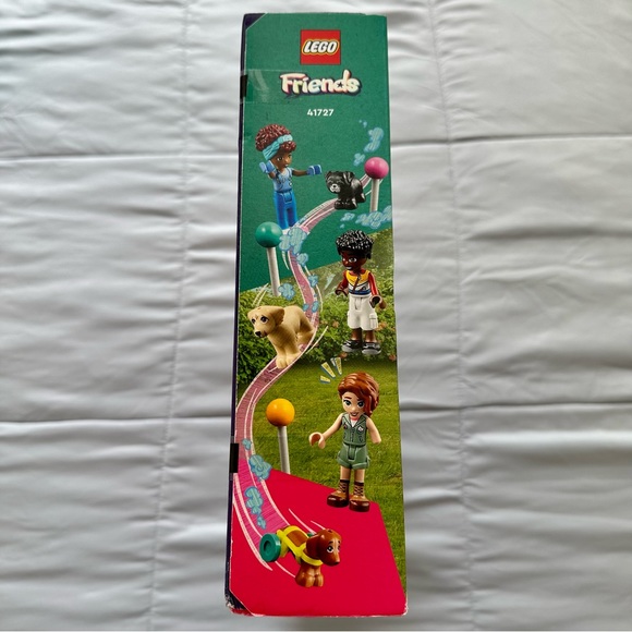 Lego Friends Dog Rescue Center - Picture 3 of 5